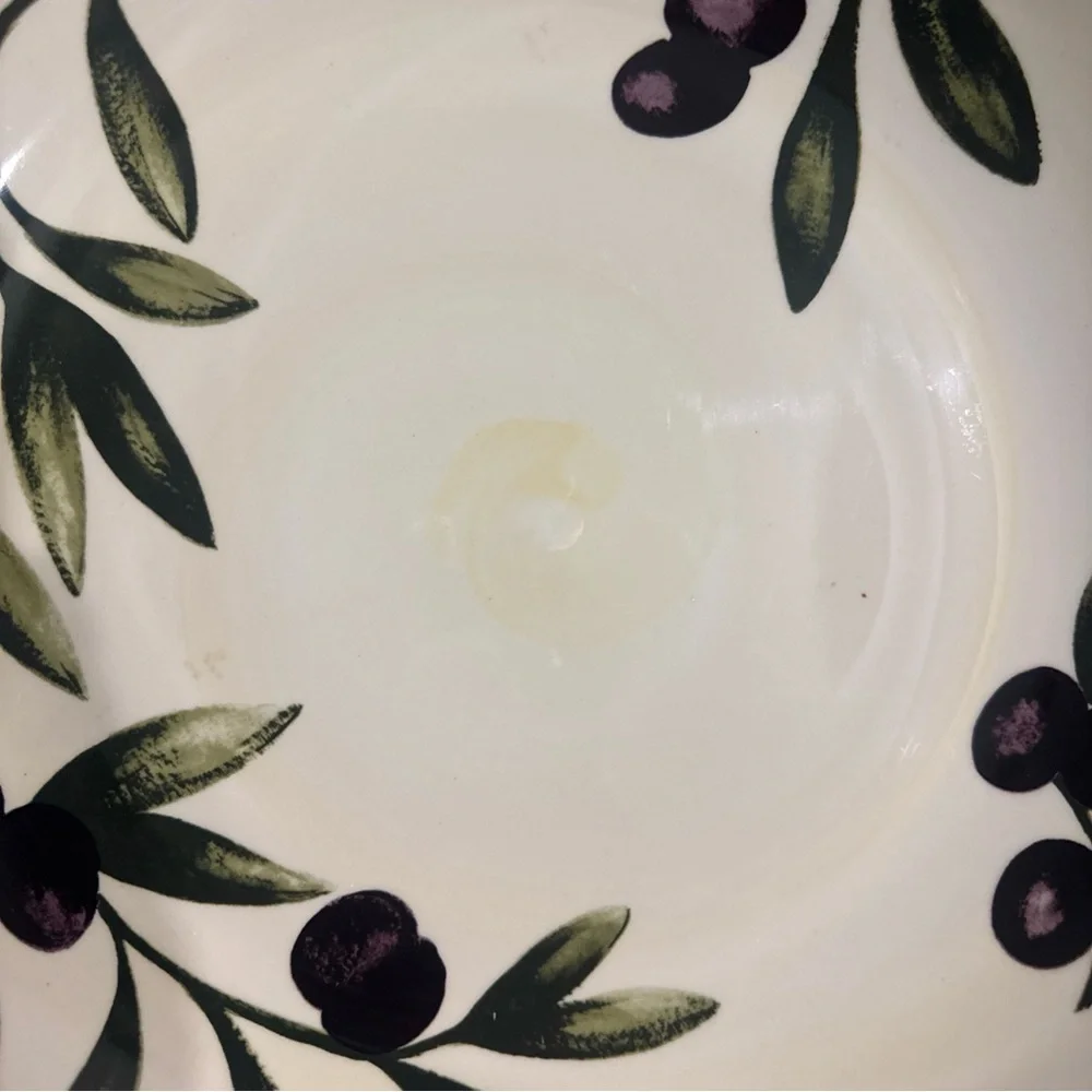 Williams Sonoma Hand-Painted Ceramic Pasta Serving Platte with Olive Design 13”